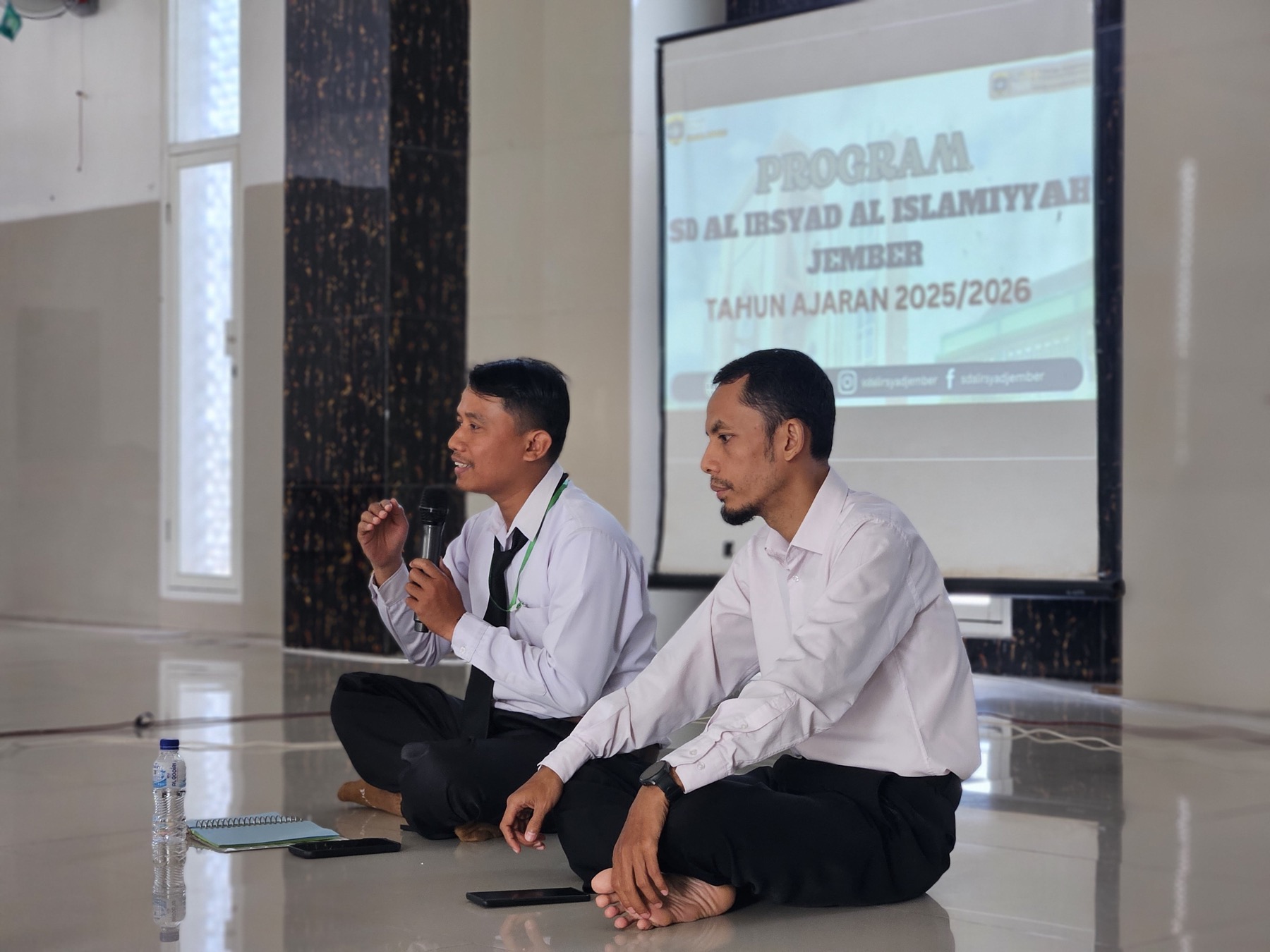 Kepala sekolah SD AIJE